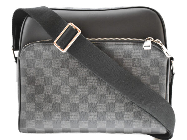 imgrc0075462722 Louis Vuitton Dayton PM Shoulder Bag Canvas Graphite