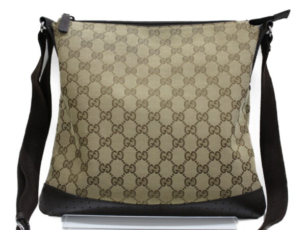 imgrc0075740120 Gucci Shoulder Bag Canvas Brown