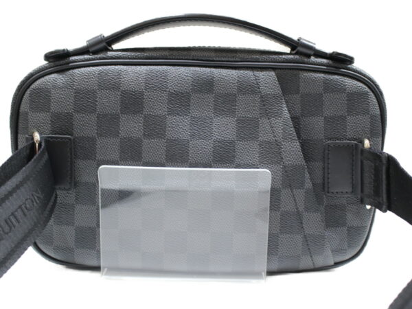 imgrc0075827715 Louis Vuitton Umbrella Damier Graphite Waist Pouch