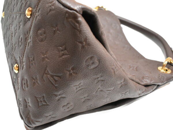 imgrc0076007176 Louis Vuitton Artsy MM Shoulder Bag Empreinte Brown