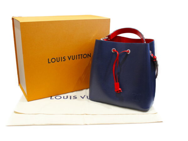 imgrc0076043965 Louis Vuitton Neonoe Shoulder Bag Epi Navy