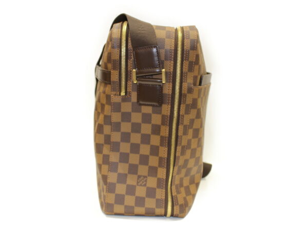 imgrc0076181642 Louis Vuitton Dorsoduro Damier Shoulder Bag Brown