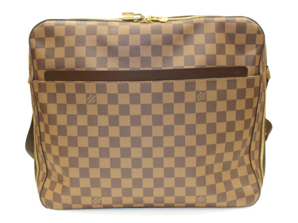 imgrc0076181643 Louis Vuitton Dorsoduro Damier Shoulder Bag Brown