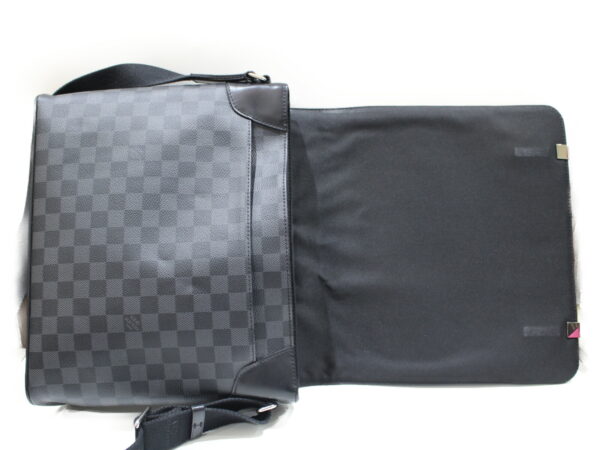 imgrc0076181675 Louis Vuitton District MM NM Damier Graphite Messenger Bag