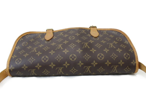 imgrc0076195756 Louis Vuitton Gibeciere GM Shoulder Bag Monogram