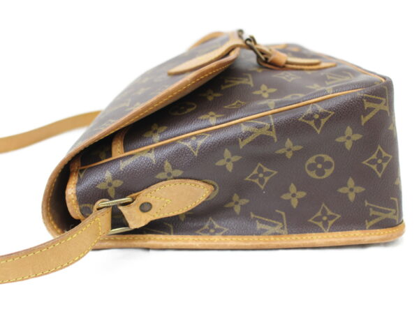 imgrc0076195757 Louis Vuitton Gibeciere GM Shoulder Bag Monogram