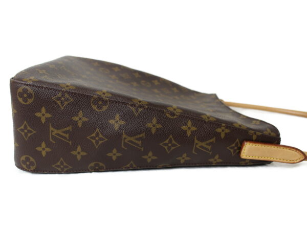 imgrc0076202068 Louis Vuitton Looping GM Monogram Shoulder Bag Brown