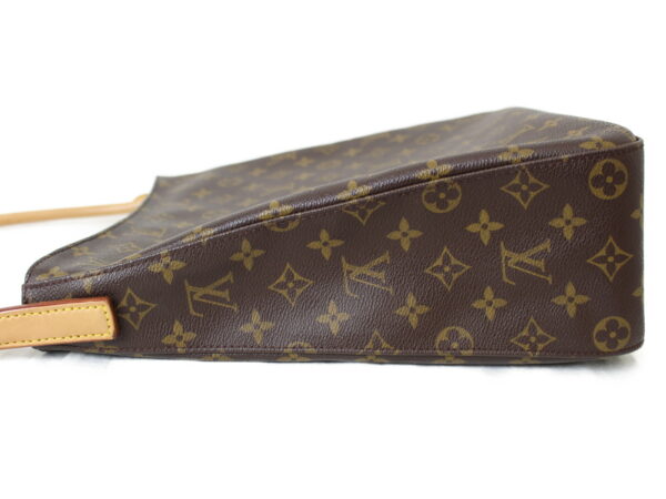 imgrc0076202070 Louis Vuitton Looping GM Monogram Shoulder Bag Brown