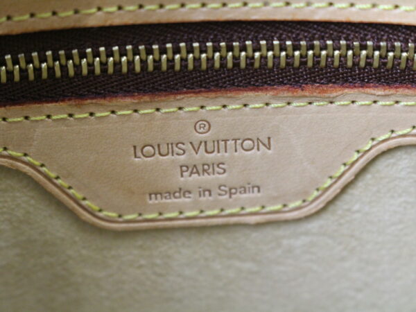 imgrc0076202109 Louis Vuitton Looping Gm Shoulder Bag Monogram Brown