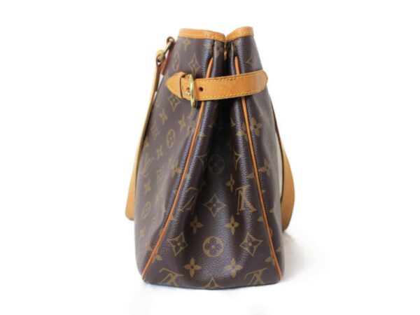 imgrc0076227532 Louis Vuitton Batignolles Horizontal Shoulder Bag Monogram Brown