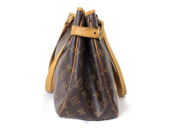 imgrc0076227533 Louis Vuitton Batignolles Horizontal Shoulder Bag Monogram Brown