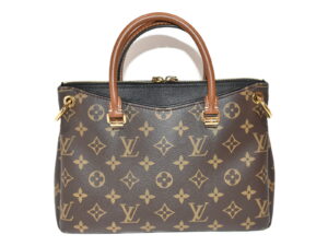 imgrc0076255356 Louis Vuitton Menilmontant PM Monogram