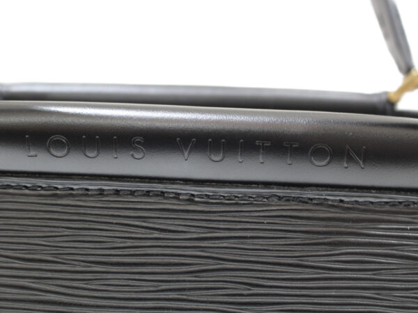 imgrc0076270836 Louis Vuitton Figaro MM Epi Handbag Noir