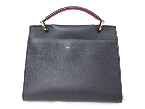 imgrc0076307535 Salvatore Ferragamo Bolsa Tote Leather Black