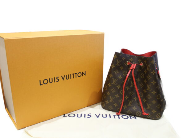 imgrc0076363375 Louis Vuitton Neo Noe Shoulder Bag Monogram Red