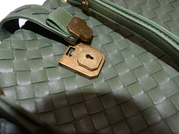 imgrc0076379103 Bottega Veneta Handbag Leather Green