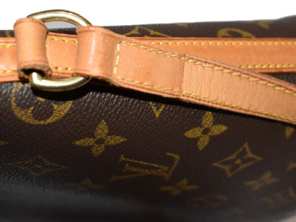 imgrc0076427652 Louis Vuitton Drouot Shoulder Bag Monogram Brown