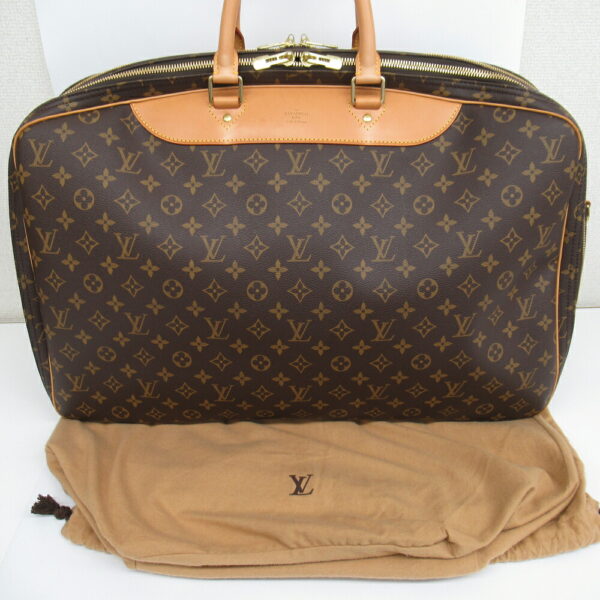 imgrc0076461708 Louis Vuitton Alize de Poche Monogram Bag