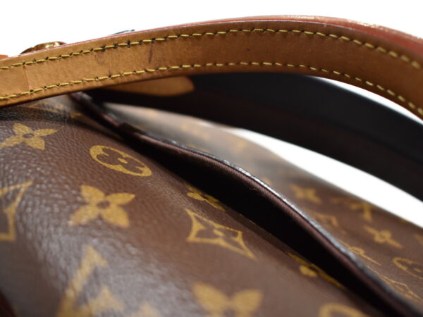 imgrc0076612845 Louis Vuitton Cluny MM 2WAY Handbag Monogram Brown