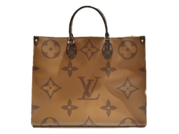 imgrc0076645629 Louis Vuitton On the Go GM Tote Bag Giant Monogram