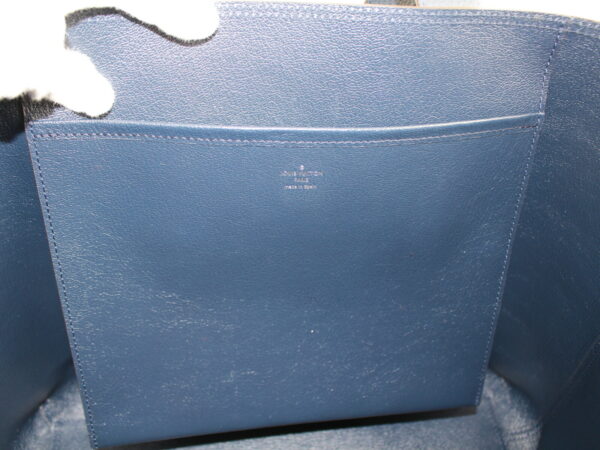 imgrc0076664299 Louis Vuitton Hippo Voyage Tote Bag Taurillon Leather Navy