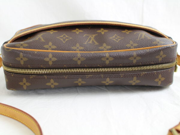 imgrc0076664354 Louis Vuitton Trocadero Shoulder Bag Monogram Canvas Brown