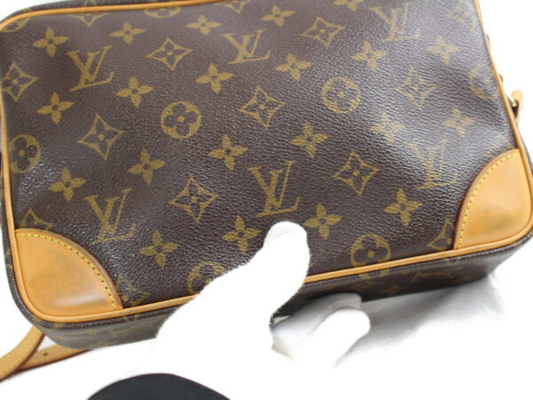 imgrc0076664355 Louis Vuitton Trocadero Shoulder Bag Monogram Canvas Brown