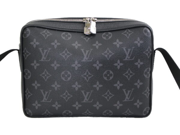 imgrc0076715023 Louis Vuitton Outdoor Messenger PM Taiga Monogram Shoulder Bag