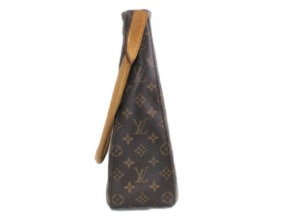 imgrc0076724737 Louis Vuitton Looping GM Monogram Shoulder Bag