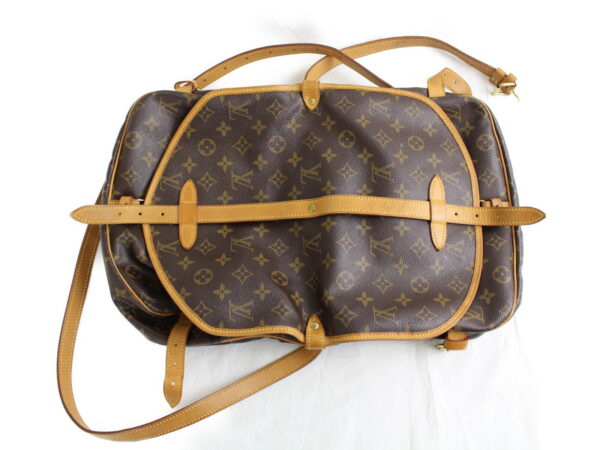 imgrc0076724785 Louis Vuitton Saumur 30 Shoulder Bag Monogram Brown