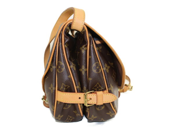 imgrc0076724838 Louis Vuitton Saumur 30 Shoulder Bag Monogram Canvas Brown