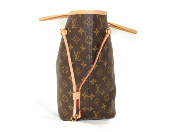 imgrc0076802383 Louis Vuitton Neverfull MM Tote Bag Monogram Brown