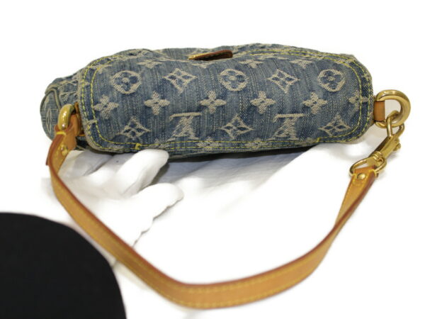 imgrc0076814618 Louis Vuitton Mini Pleaty Monogram Denim Pouch