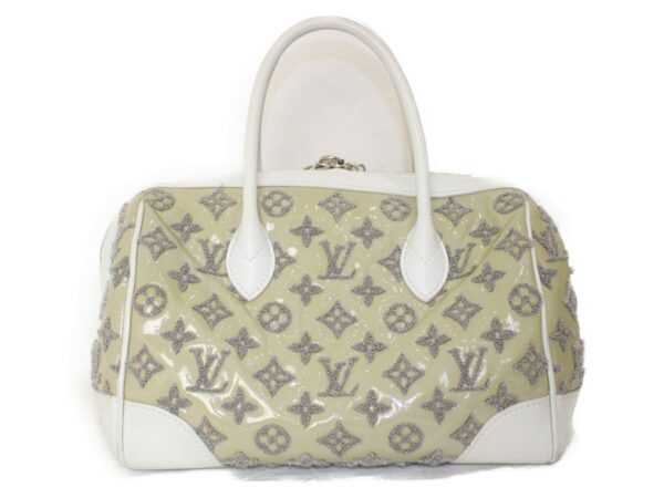 imgrc0076827034 Louis Vuitton Speedy Round Bag Booklet Patent Lambskin Gray