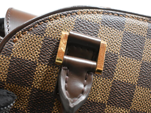 imgrc0076831824 Louis Vuitton Thalia So Damier Ebene Bucket Bag Brown