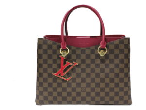 imgrc0076850120 Gucci Gold Hardware GG Pattern Push Lock With Shoulder Strap Pigskin Boston Bag