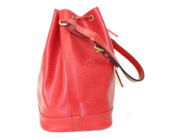 imgrc0076866551 Louis Vuitton Noe Bucket Shoulder Bag Epi Leather Castilian Red