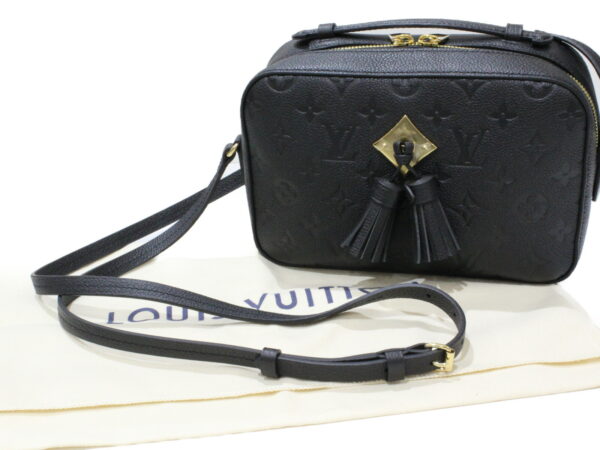 imgrc0076900828 Louis Vuitton Saintonge Shoulder Bag Empreinte Leather Black