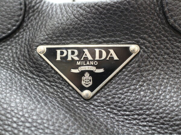 imgrc0076952915 Prada Shoulder Bag Leather Black