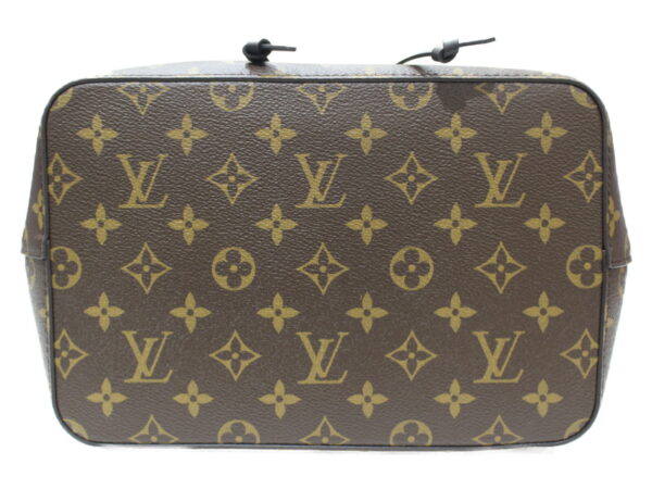 imgrc0076999610 Louis Vuitton Neo Noe Monogram Shoulder Bag Noir