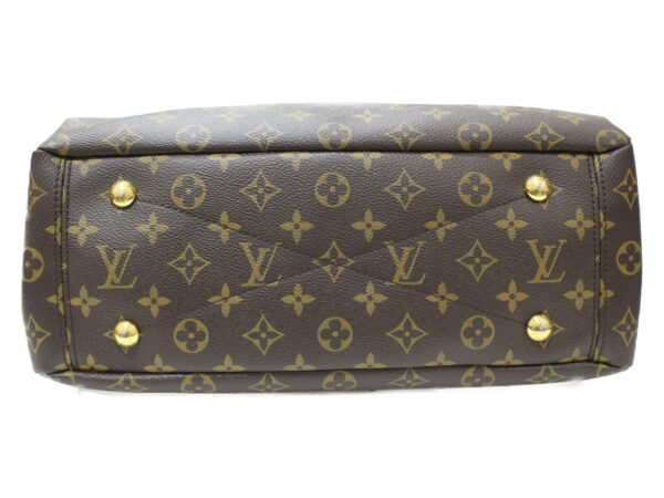 imgrc0076999632 Louis Vuitton Pallas Monogram Shoulder Bag Noir