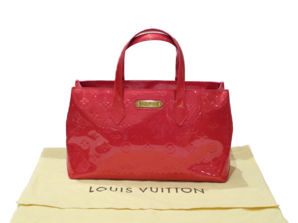 imgrc0076999694 Louis Vuitton Wilshire PM Vernis Handbag Pink