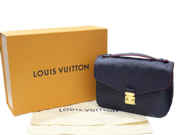 imgrc0077012307 Louis Vuitton Pochette Metis MM Empreinte Shoulder Bag