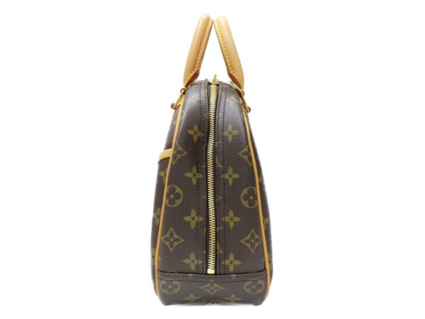 imgrc0077033702 Louis Vuitton True Bill Monogram Handbag