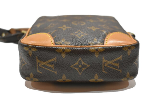 imgrc0077098445 Louis Vuitton Dunoop Shoulder Bag Monogram Brown