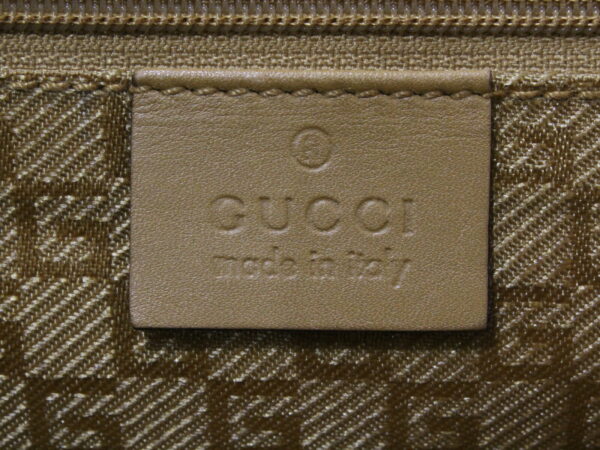 imgrc0077179048 Gucci Chain Shoulder Bag Suede Purple