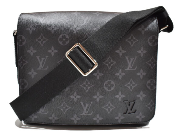 imgrc0077251221 Louis Vuitton District PM NM Crossbody Bag Monogram Eclipse Black