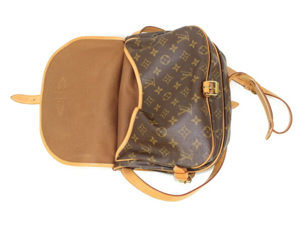 imgrc0077362099 Louis Vuitton Saumur 30 Monogram Shoulder Bag Brown