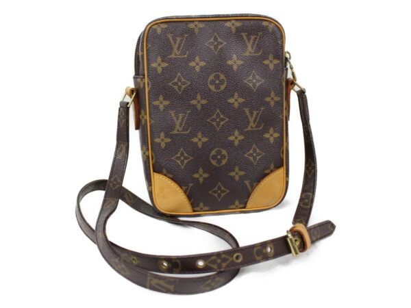 imgrc0077362151 Louis Vuitton Danube Monogram Shoulder Bag