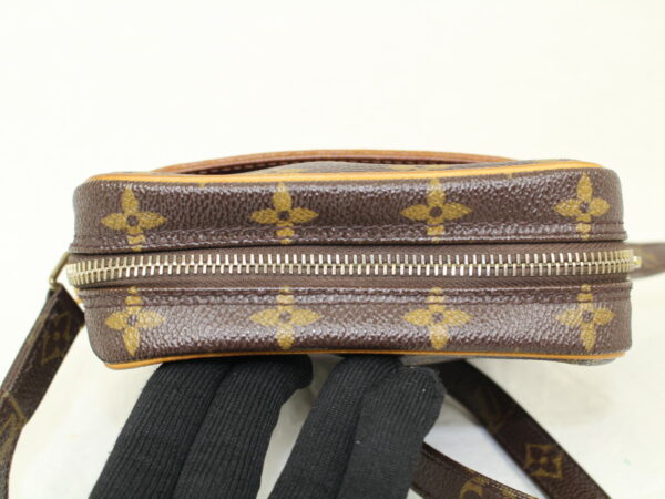 imgrc0077362155 Louis Vuitton Danube Monogram Shoulder Bag